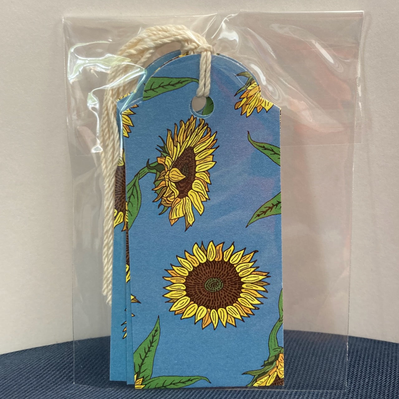 Single set of 4 Sunflower Gift Tags (4-pack, 10 color choices)