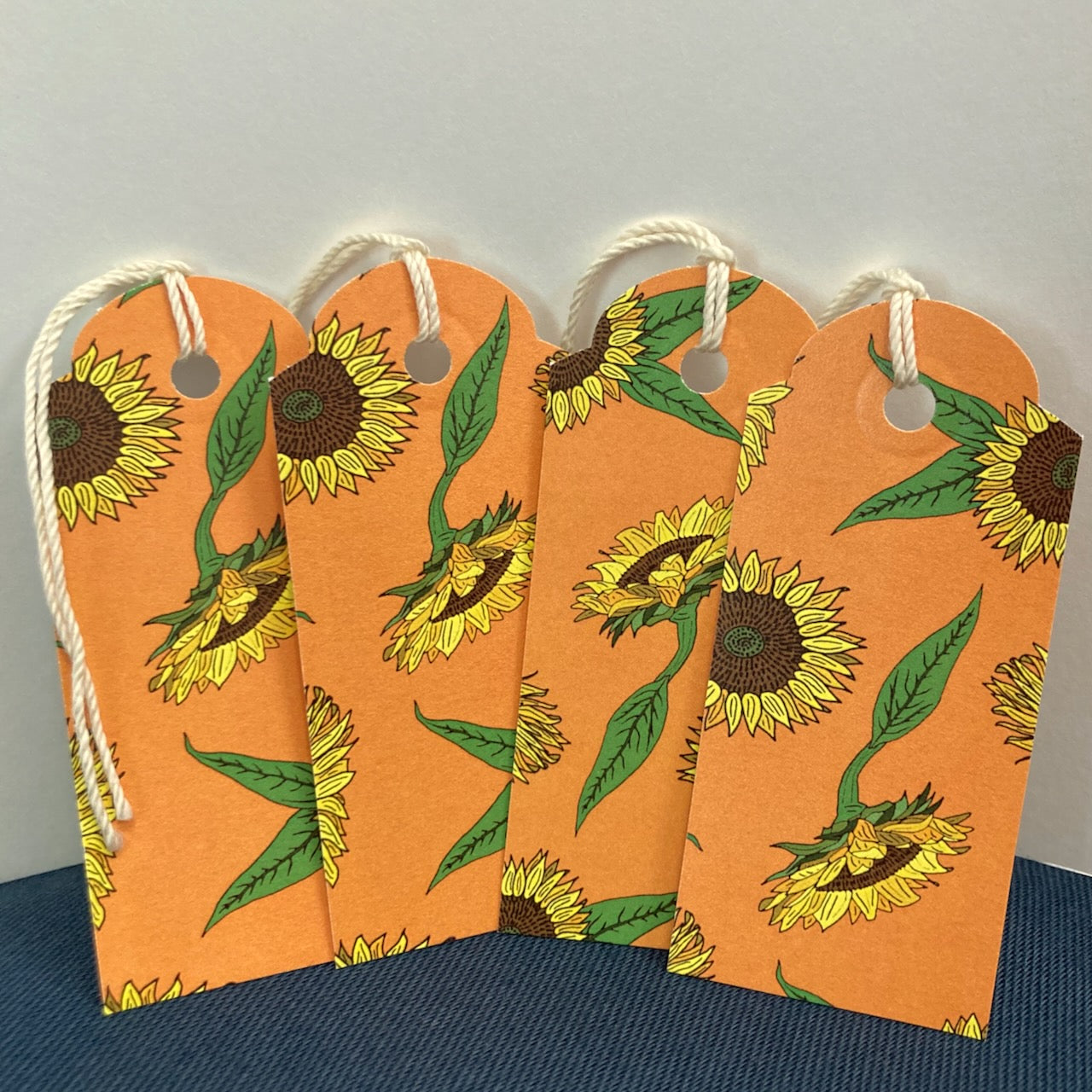 Single set of 4 Sunflower Gift Tags (4-pack, 10 color choices)