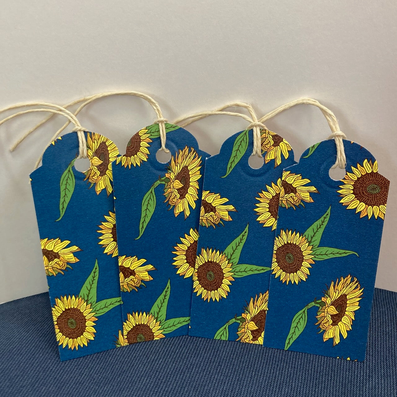 Single set of 4 Sunflower Gift Tags (4-pack, 10 color choices)