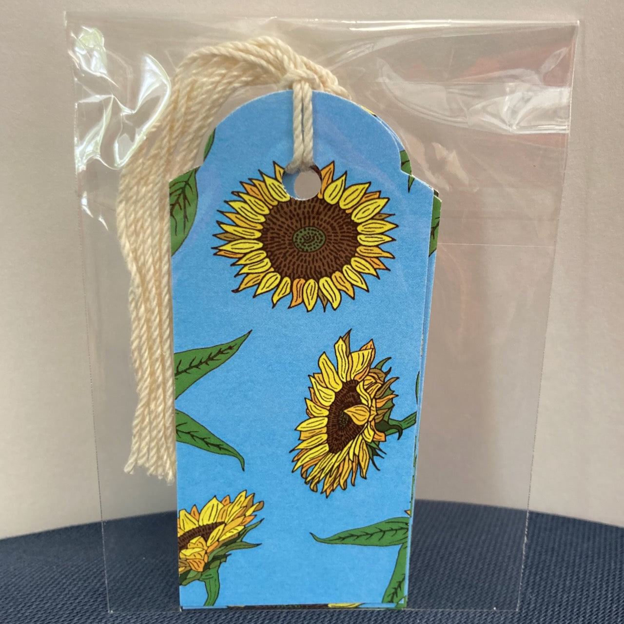 Single set of 4 Sunflower Gift Tags (4-pack, 10 color choices)